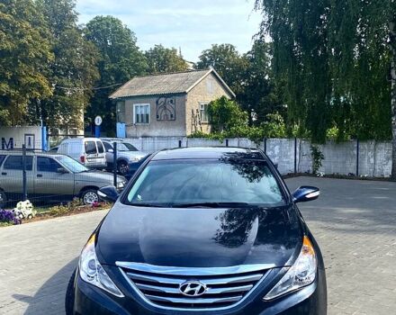 Синій Хендай Соната, об'ємом двигуна 2.4 л та пробігом 107 тис. км за 8350 $, фото 1 на Automoto.ua