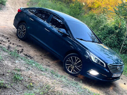 Синій Хендай Соната, об'ємом двигуна 2 л та пробігом 250 тис. км за 11500 $, фото 1 на Automoto.ua