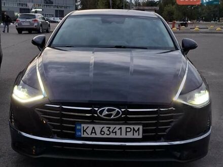 Синий Хендай Соната, объемом двигателя 2 л и пробегом 68 тыс. км за 19300 $, фото 1 на Automoto.ua