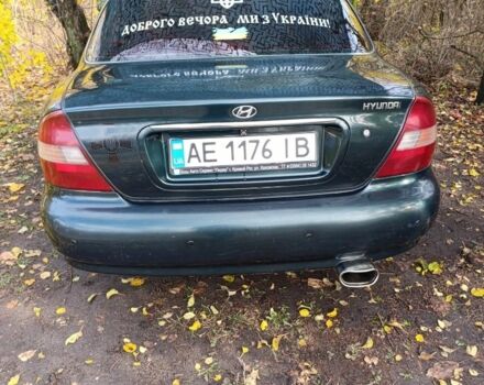 Зеленый Хендай Соната, объемом двигателя 2 л и пробегом 311 тыс. км за 1903 $, фото 1 на Automoto.ua