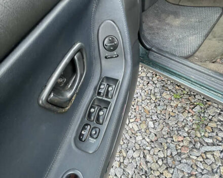 Зеленый Хендай Соната, объемом двигателя 2 л и пробегом 291 тыс. км за 1550 $, фото 9 на Automoto.ua