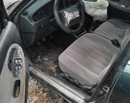 Зеленый Хендай Соната, объемом двигателя 2 л и пробегом 235 тыс. км за 1300 $, фото 6 на Automoto.ua