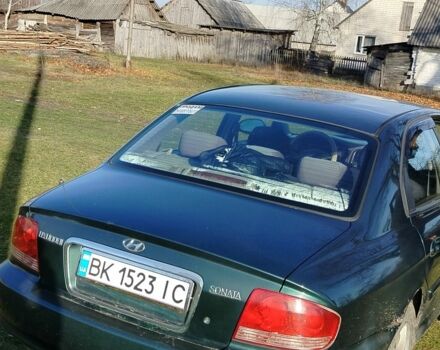 Зеленый Хендай Соната, объемом двигателя 2 л и пробегом 257 тыс. км за 3000 $, фото 2 на Automoto.ua