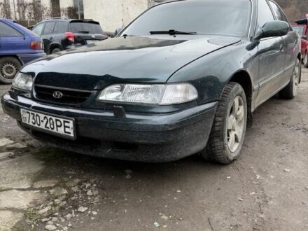 Зелений Хендай Соната, об'ємом двигуна 2 л та пробігом 310 тис. км за 1600 $, фото 1 на Automoto.ua