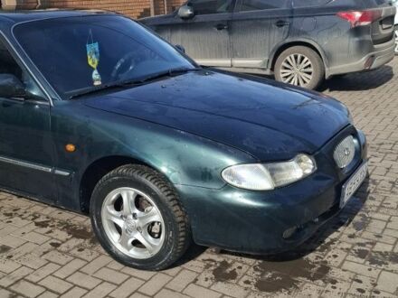 Зелений Хендай Соната, об'ємом двигуна 2 л та пробігом 280 тис. км за 2600 $, фото 1 на Automoto.ua