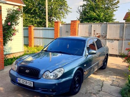 Зелений Хендай Соната, об'ємом двигуна 2 л та пробігом 245 тис. км за 3100 $, фото 1 на Automoto.ua