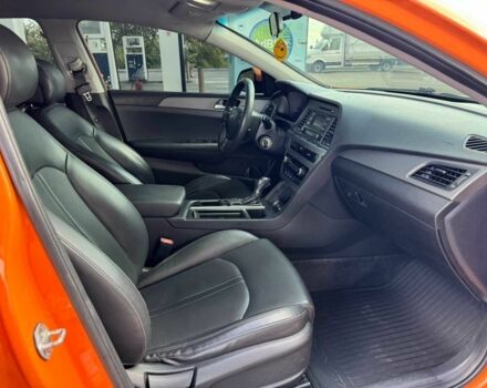 Помаранчевий Хендай Соната, об'ємом двигуна 2 л та пробігом 320 тис. км за 79999 $, фото 4 на Automoto.ua