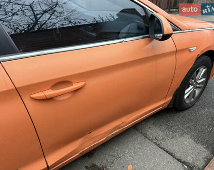 Оранжевый Хендай Соната, объемом двигателя 2 л и пробегом 560 тыс. км за 4999 $, фото 9 на Automoto.ua