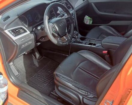 Оранжевый Хендай Соната, объемом двигателя 2 л и пробегом 596 тыс. км за 6350 $, фото 3 на Automoto.ua