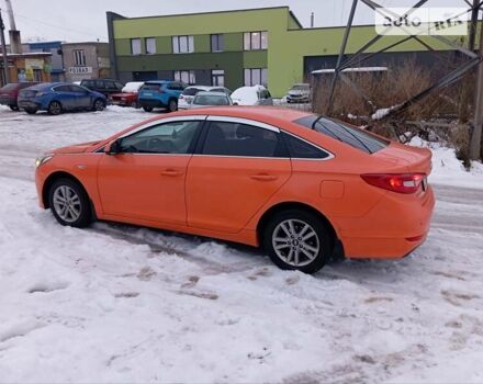 Оранжевый Хендай Соната, объемом двигателя 2 л и пробегом 604 тыс. км за 7550 $, фото 4 на Automoto.ua