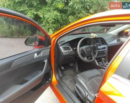 Оранжевый Хендай Соната, объемом двигателя 2 л и пробегом 200 тыс. км за 11500 $, фото 7 на Automoto.ua