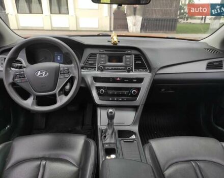 Оранжевый Хендай Соната, объемом двигателя 2 л и пробегом 200 тыс. км за 11500 $, фото 11 на Automoto.ua