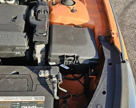 Помаранчевий Хендай Соната, об'ємом двигуна 2 л та пробігом 311 тис. км за 7999 $, фото 7 на Automoto.ua