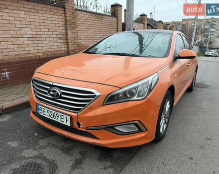 Оранжевый Хендай Соната, объемом двигателя 2 л и пробегом 560 тыс. км за 4999 $, фото 1 на Automoto.ua
