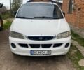 Білий Хендай Старекс, об'ємом двигуна 2.5 л та пробігом 323 тис. км за 2300 $, фото 1 на Automoto.ua