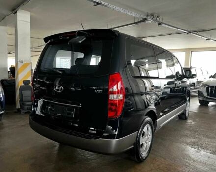 Чорний Хендай Старекс, об'ємом двигуна 2.5 л та пробігом 80 тис. км за 32000 $, фото 2 на Automoto.ua