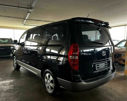 Чорний Хендай Старекс, об'ємом двигуна 2.5 л та пробігом 80 тис. км за 32000 $, фото 1 на Automoto.ua