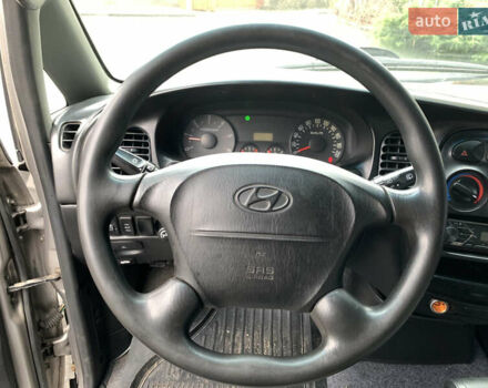 Серый Хендай Старекс, объемом двигателя 2.48 л и пробегом 191 тыс. км за 5000 $, фото 23 на Automoto.ua