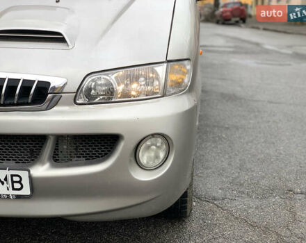 Серый Хендай Старекс, объемом двигателя 2.48 л и пробегом 191 тыс. км за 5000 $, фото 9 на Automoto.ua