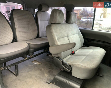 Серый Хендай Старекс, объемом двигателя 2.48 л и пробегом 191 тыс. км за 5000 $, фото 15 на Automoto.ua