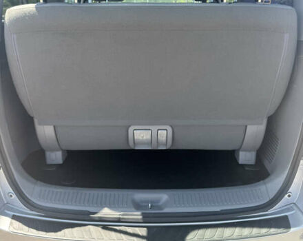 Серый Хендай Старекс, объемом двигателя 2.5 л и пробегом 147 тыс. км за 21500 $, фото 7 на Automoto.ua