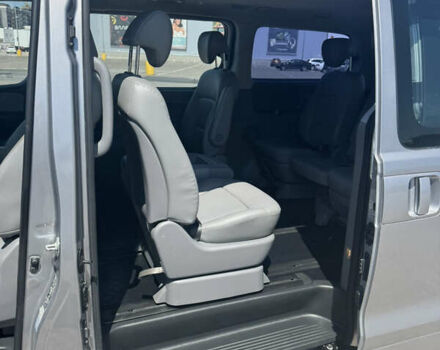 Серый Хендай Старекс, объемом двигателя 2.5 л и пробегом 147 тыс. км за 21500 $, фото 17 на Automoto.ua