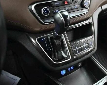 Хендай Старекс 2020 в Киеве на Automoto.ua Серый Хендай Старекс, объемом двигателя 2.5 л и пробегом 27 тыс. км за 21000 $, фото 9 на Automoto.ua