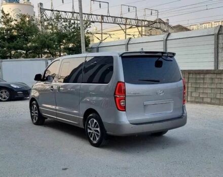 Хендай Старекс 2020 в Киеве на Automoto.ua Серый Хендай Старекс, объемом двигателя 2.5 л и пробегом 27 тыс. км за 21000 $, фото 2 на Automoto.ua