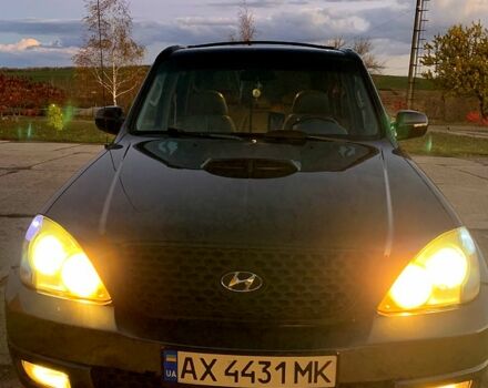 Черный Хендай Терракан, объемом двигателя 2.9 л и пробегом 251 тыс. км за 7500 $, фото 2 на Automoto.ua