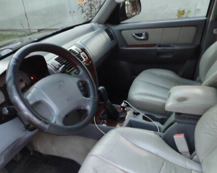 Черный Хендай Терракан, объемом двигателя 2.9 л и пробегом 243 тыс. км за 4950 $, фото 8 на Automoto.ua