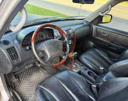 Черный Хендай Терракан, объемом двигателя 0 л и пробегом 300 тыс. км за 2999 $, фото 4 на Automoto.ua