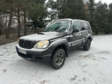 Черный Хендай Терракан, объемом двигателя 2.9 л и пробегом 250 тыс. км за 2450 $, фото 1 на Automoto.ua