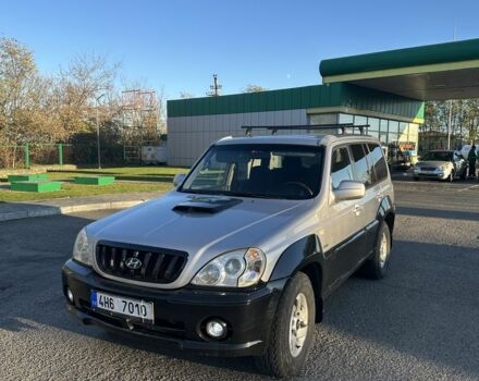 Серый Хендай Терракан, объемом двигателя 0 л и пробегом 300 тыс. км за 4600 $, фото 1 на Automoto.ua