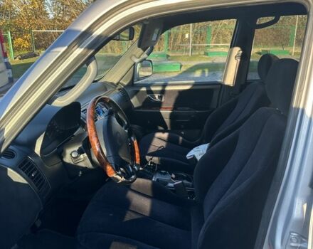 Серый Хендай Терракан, объемом двигателя 0 л и пробегом 300 тыс. км за 4600 $, фото 6 на Automoto.ua