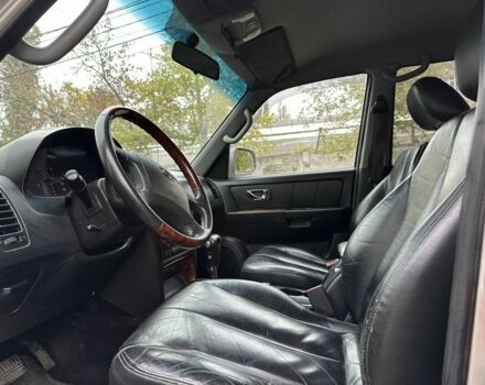 Хендай Терракан 2002 в Николаеве на Automoto.ua Серый Хендай Терракан, объемом двигателя 2.9 л и пробегом 263 тыс. км за 8100 $, фото 4 на Automoto.ua