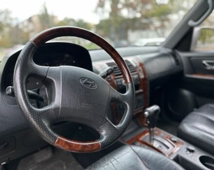 Хендай Терракан 2002 в Николаеве на Automoto.ua Серый Хендай Терракан, объемом двигателя 2.9 л и пробегом 263 тыс. км за 8100 $, фото 5 на Automoto.ua
