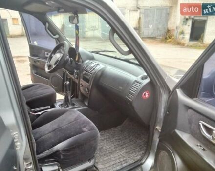 Серый Хендай Терракан, объемом двигателя 2.5 л и пробегом 240 тыс. км за 4200 $, фото 1 на Automoto.ua