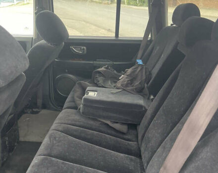 Сірий Хендай Терракан, об'ємом двигуна 2.9 л та пробігом 300 тис. км за 4600 $, фото 2 на Automoto.ua