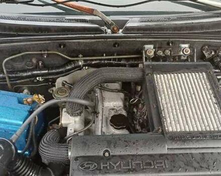 Серый Хендай Терракан, объемом двигателя 2.5 л и пробегом 240 тыс. км за 4200 $, фото 8 на Automoto.ua