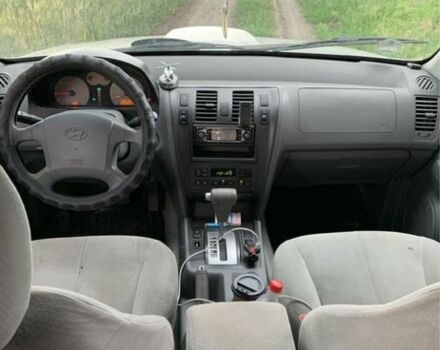 Серый Хендай Терракан, объемом двигателя 2.9 л и пробегом 260 тыс. км за 4300 $, фото 6 на Automoto.ua