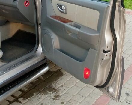 Серый Хендай Терракан, объемом двигателя 2.9 л и пробегом 230 тыс. км за 5700 $, фото 5 на Automoto.ua