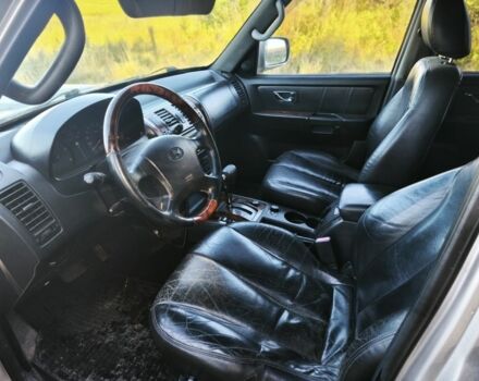 Хендай Терракан 2005 в Доброполье на Automoto.ua Серый Хендай Терракан, объемом двигателя 3 л и пробегом 250 тыс. км за 4300 $, фото 10 на Automoto.ua