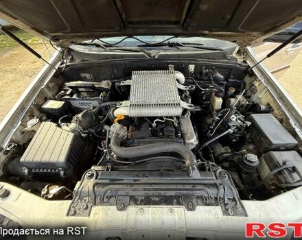 Серый Хендай Терракан, объемом двигателя 2.9 л и пробегом 265 тыс. км за 3500 $, фото 5 на Automoto.ua