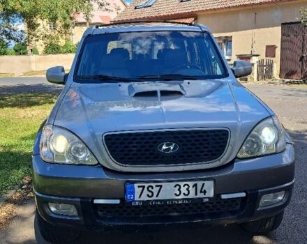 Серый Хендай Терракан, объемом двигателя 0 л и пробегом 250 тыс. км за 4000 $, фото 2 на Automoto.ua
