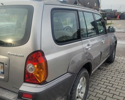 Серый Хендай Терракан, объемом двигателя 3 л и пробегом 183 тыс. км за 4200 $, фото 1 на Automoto.ua