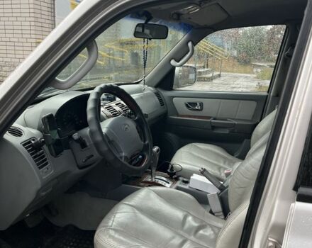 Хендай Терракан 2005 у Изюме на Automoto.ua Сірий Хендай Терракан, об'ємом двигуна 2.9 л та пробігом 360 тис. км за 4100 $, фото 4 на Automoto.ua