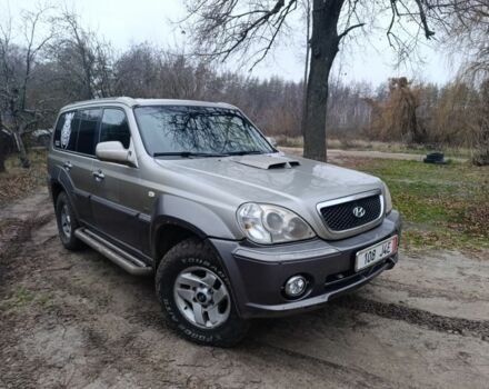 Серый Хендай Терракан, объемом двигателя 2.9 л и пробегом 333 тыс. км за 3200 $, фото 2 на Automoto.ua