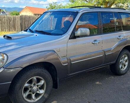 Серый Хендай Терракан, объемом двигателя 0 л и пробегом 250 тыс. км за 4000 $, фото 1 на Automoto.ua