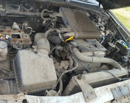 Серый Хендай Терракан, объемом двигателя 9 л и пробегом 90 тыс. км за 1900 $, фото 5 на Automoto.ua