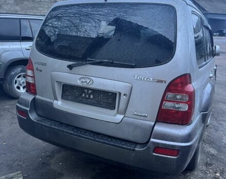 Серый Хендай Терракан, объемом двигателя 2.9 л и пробегом 200 тыс. км за 2000 $, фото 3 на Automoto.ua